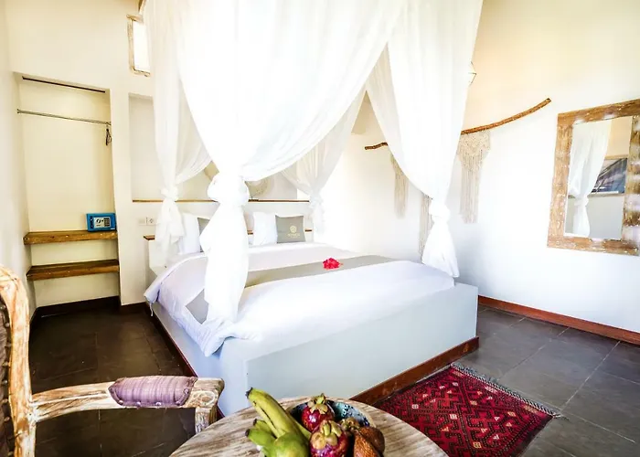 Pensión Sunhouse, Mandala Village