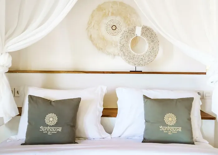 Гостевой дом Sunhouse, Mandala Village Джимбаран