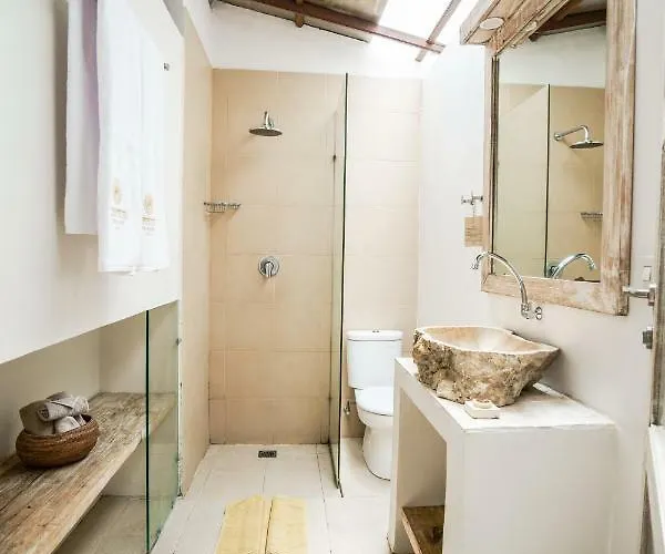 Гостевой дом Sunhouse, Mandala Village 4*